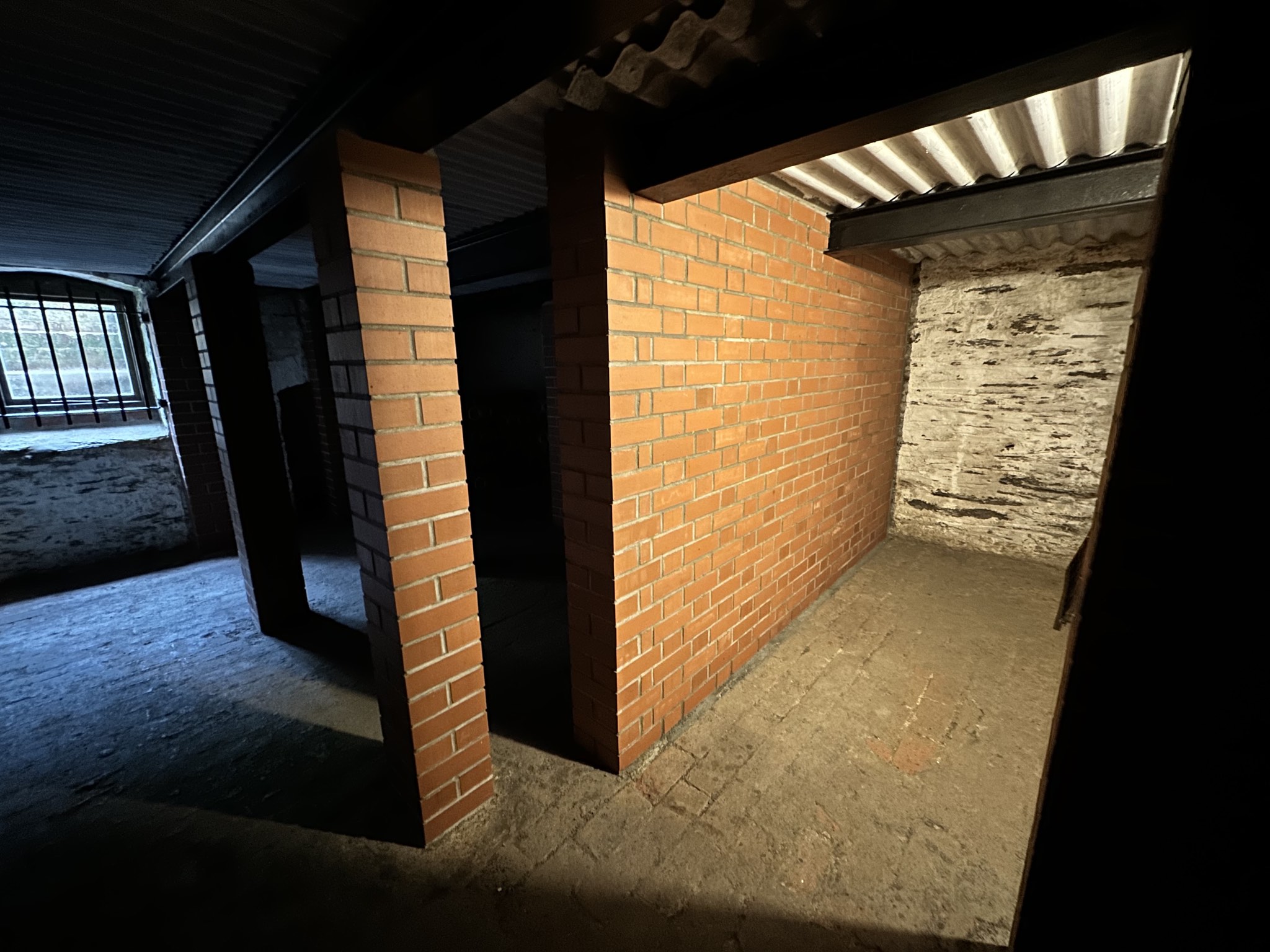 Home 19 cellar brick piers truro