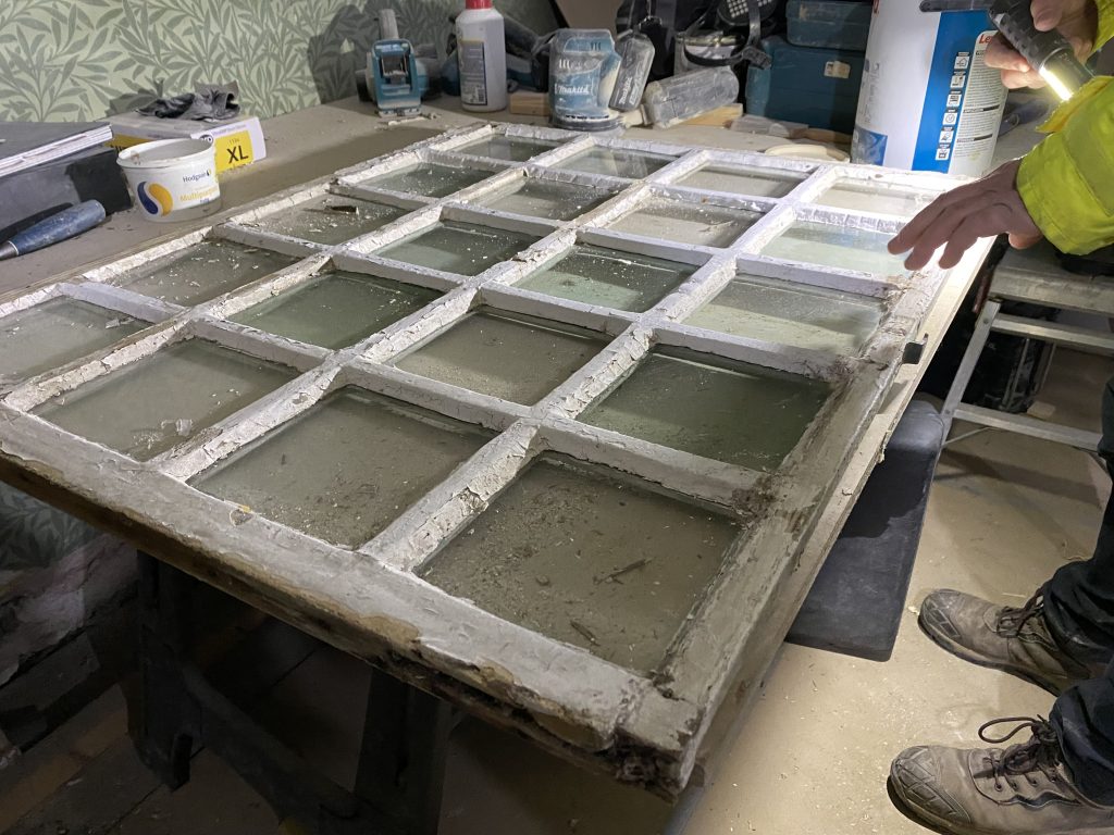 restored sash window lancarffe manor house bodmin v2